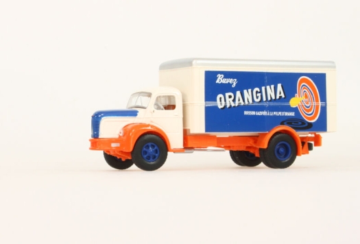 Camion berliet GLR8 Orangina