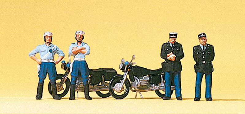 Gendarmerie Française (2 gendarmes & 2 motards avec 2 motos)
