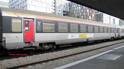 Set de 2 voitures Corail SNCF Rémi 1/2Cl