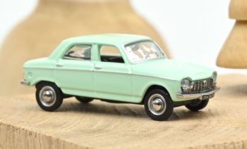 Peugeot 204 vert clair 1966