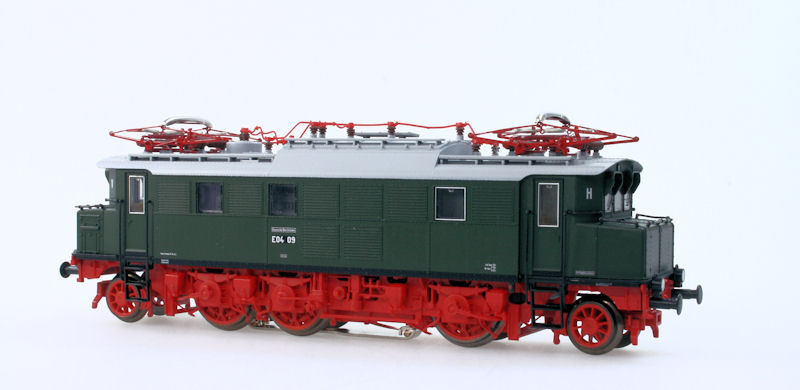 locomotive électrique Elektro-Schnellzuglok E04 DR. Ep III