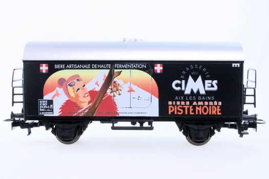Wagon couvert à essieux SNCF BRASSERIE DES CIMES BIERE PISTE NOIRE brasserie d'AIX LES BAINS