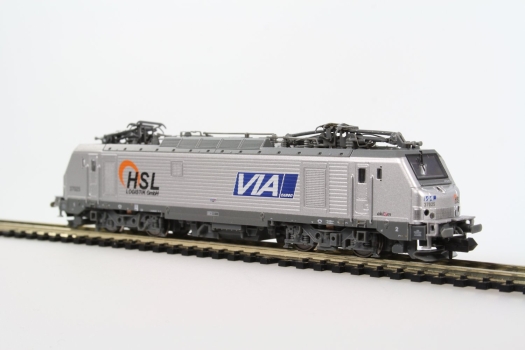 Locomotive électrique BB37025 HSL VIA livrée grise