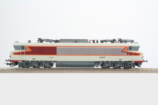 Locomotive électrique CC21003 livrée béton SNCF