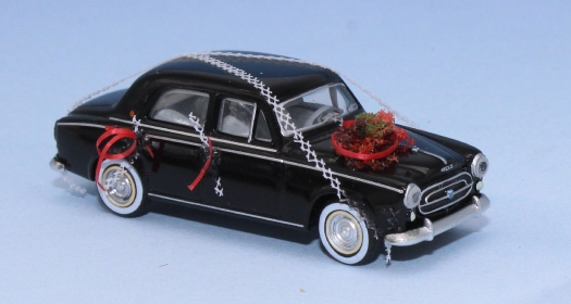 Peugeot 403 8cv, noire, version luxe, pneus à flancs blancs voitures des mariés