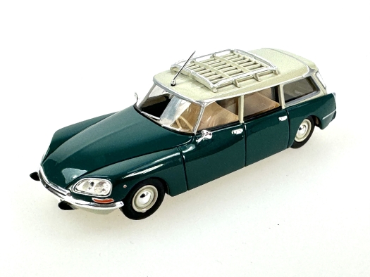 Citroën DS break 1968 vert pin