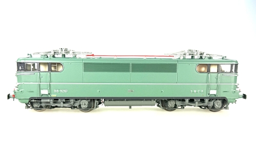 Locomotive électrique BB9267 Origine SUD-EST Villeneuve MISTRAL
