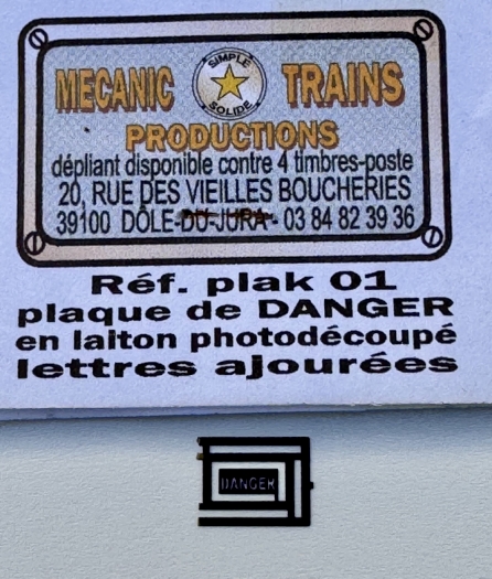 Plaque danger lettres ajourées (photodécoupe)
