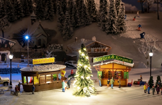 2 Stands de marché de Noël avec sapin illuminé