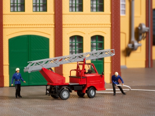 Camion pompiers grande échelle Multicar