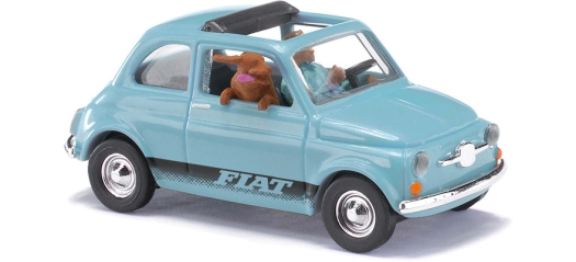 Fiat 500 avec chauffeur et chien
