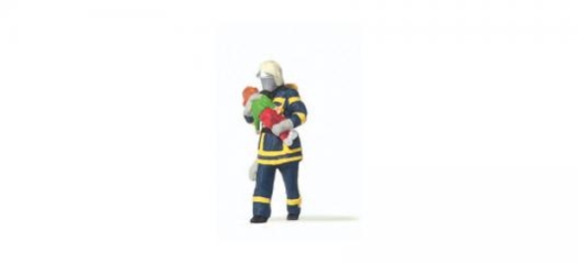 Pompier sauvant un enfant