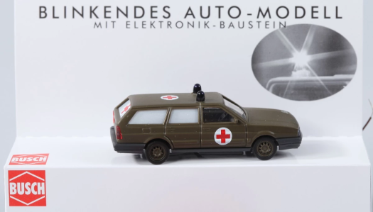 Ambulance militaire VW Break gyrophares fonctionnels